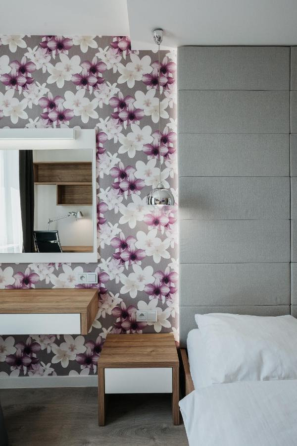 Sky Mountain View Free Parking Apartment Krakow Bagian luar foto